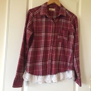 Hollister plaid flannel LS shirt w/ lace S